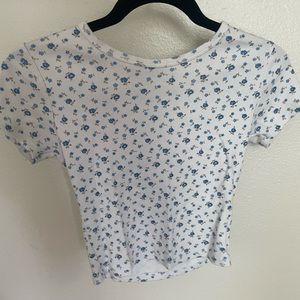 Brandy Melville-floral printed top (one size)